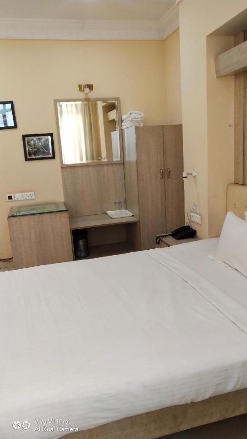 קאנפור Rass Hotel מראה חיצוני תמונה