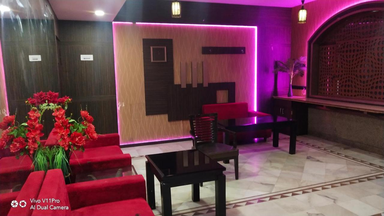 קאנפור Rass Hotel מראה חיצוני תמונה