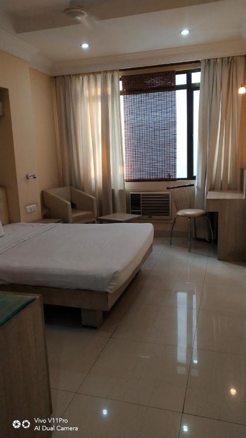 קאנפור Rass Hotel מראה חיצוני תמונה