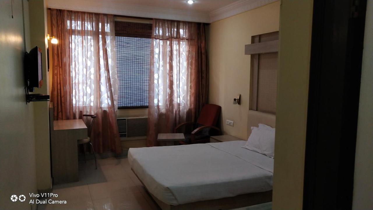 קאנפור Rass Hotel מראה חיצוני תמונה